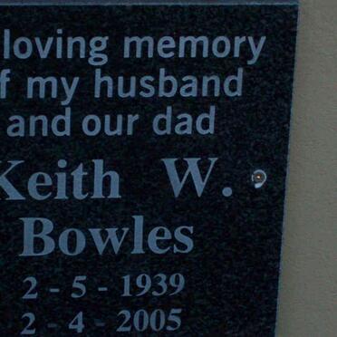 BOWLES Keith W. 1939-2005