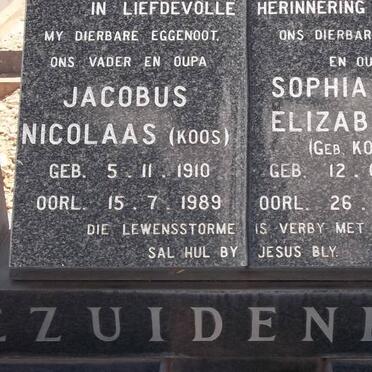 BEZUIDENHOUT Jacobus Nicolaas 1910-1989 &amp; Sophia Elizabeth KOEN 1912-1996