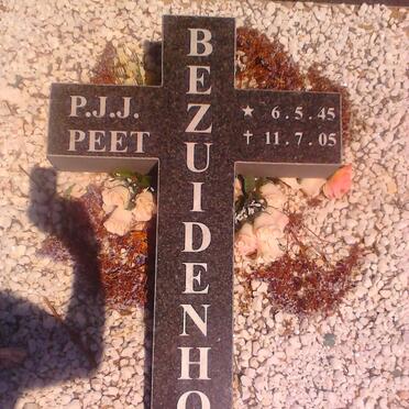 BEZUIDENHOUT P.J.J. 1945-2005
