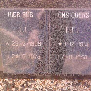 BEZUIDENHOUT J.J. 1909-1975 &amp; F.E.I. 1914-1958