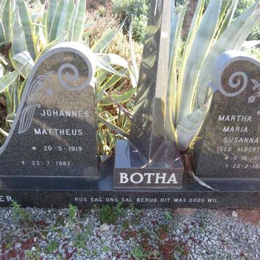 BOTHA Johannes Mattheus 1919-1982 & Martha Maria Susanna ALBERTS 1918-1990