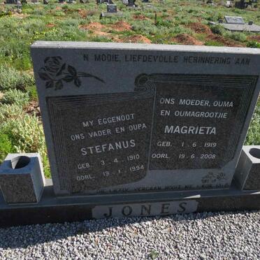 JONES Stefanus 1910-1994 & Magrieta 1919-2008