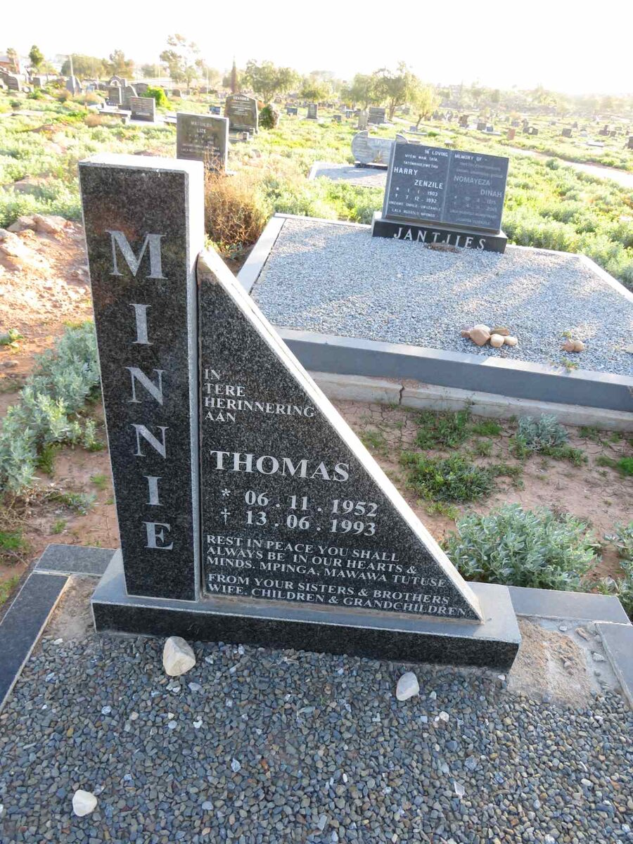 MINNIE Thomas 1952-1993