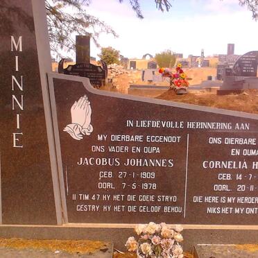 MINNIE Jacobus Johannes 1919-1978 &amp; Cornelia Helena 1913-2002