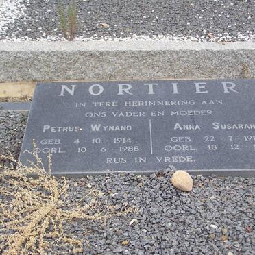 NORTIER Petrus Wynand 1914-1988 &amp; Anna Susarah 1915-1991