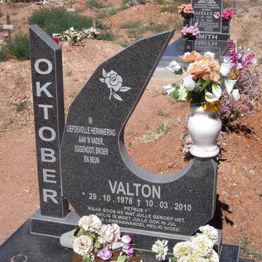 OKTOBER Valton 1978-2010