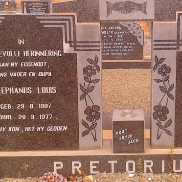 PRETORIUS Stephanus Louis 1907-1977 &amp; Maria Magdalena COOPER 1908-1984
