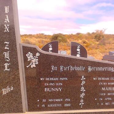 ZYL Bunny, van 1931-2002 &amp; Marie BOTHA 1927-1980