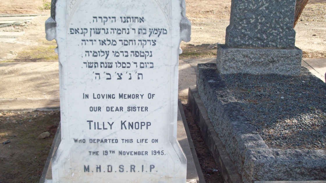 KNOPP Tilly  -1945