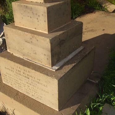 SAUNDERS Robert Benjamin  -1879 :: SAUNDERS Johanna Magdelina 1888-1909