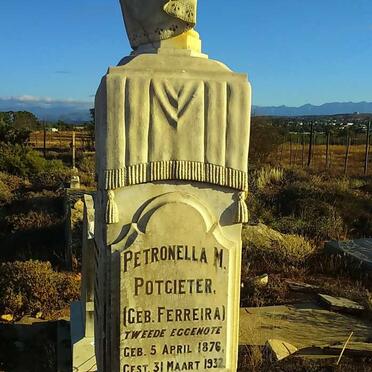 POTGIETER Hermanus Lambertus -1932 &amp; Petronella M. FERREIRA 1876-1932