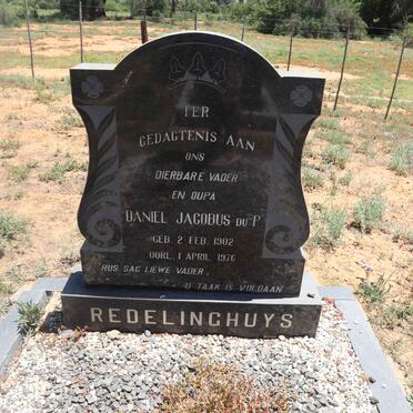 Western Cape, OUDTSHOORN district, Dysselsdorp, Rietvalley 77_1, farm cemetery