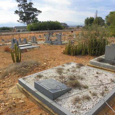 Western Cape, OUDTSHOORN district, Armoed 159_09, farm cemetery