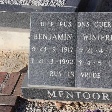 MENTOOR Benjamin 1917-1992 &amp; Winifred 1920-1989