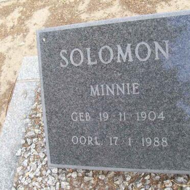 SOLOMON Minnie 1904-1988