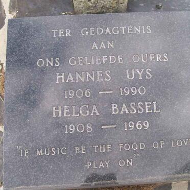 UYS Hannes 1906-1990 &amp; Helga BASSEL 1908-1969