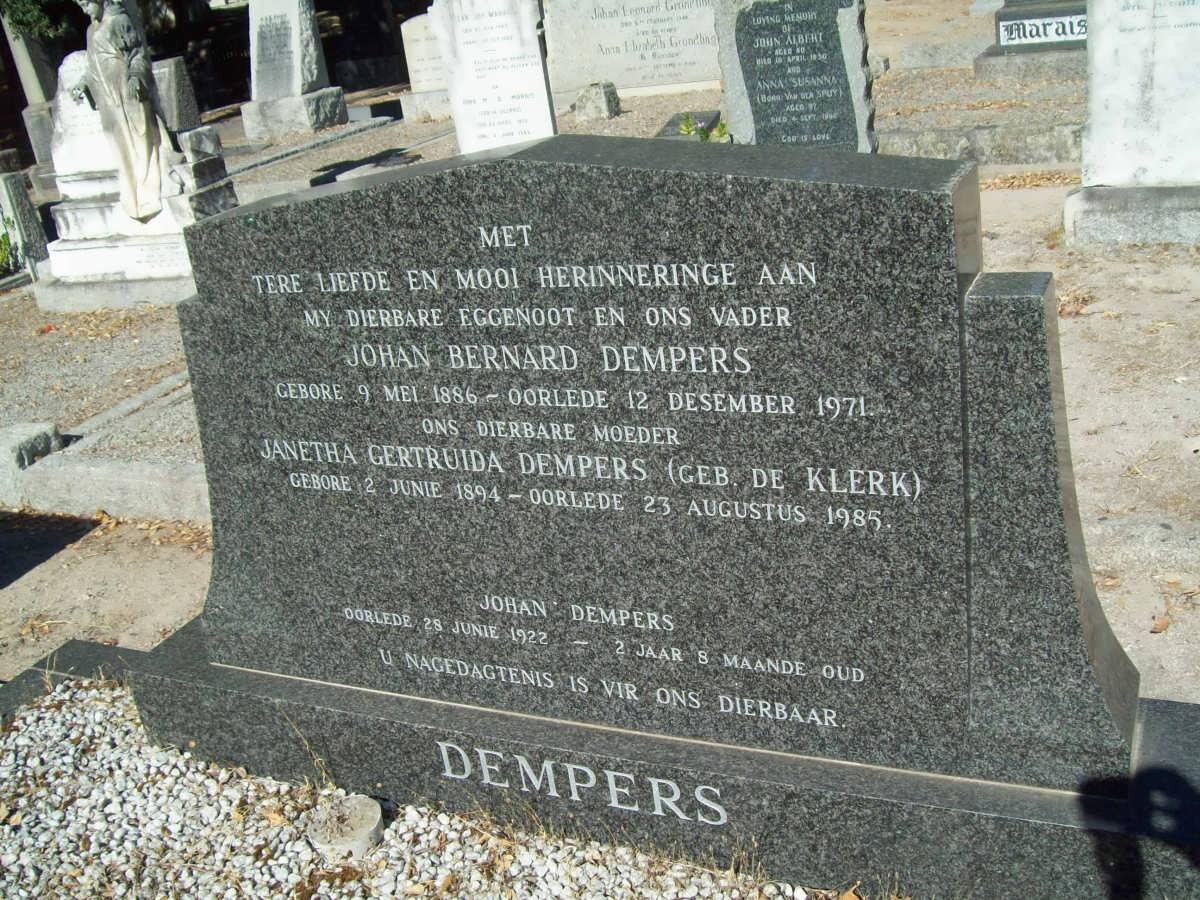 DEMPERS Johan Bernard 1886-1971 &amp; Janetha Gertruida DE KLERK 1894-1985