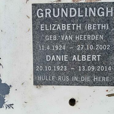 GRUNDLINGH Danie Albert 1923-2014 &amp; Elizabeth VAN HEERDEN 1924-2002