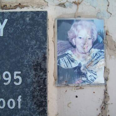 GLOY Muriel nee MEYER 1922-1995 :: EDWARDS Thomas 1931-1997 