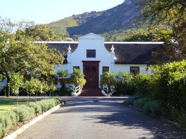 03. Strooidakkerk Pastorie April 2006