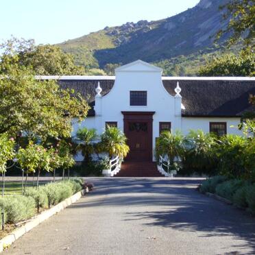 03. Strooidakkerk Pastorie April 2006