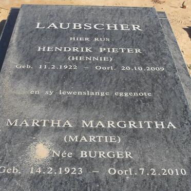 LAUBSCHER Hendrik Pieter 1922-2009 & Martha Margritha BURGER 1923-2010