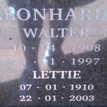 LEONHARDT Walter 1908-1997 Lettie 1910-2003