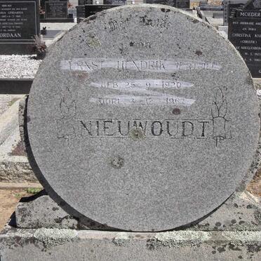 NIEUWOUDT Ernst Hendrik 1920-1967