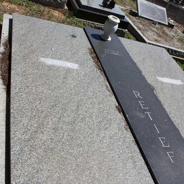 RETIEF Louw &amp; Martha