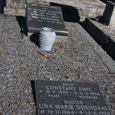 SMIT Doreen G. nee BERESFORD 1921-1960 :: ODENDAAL Una Marie 1944-1994 :: SMIT Constant 1955-1994 _1