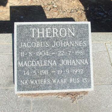 THERON Jacobus Johannes 1904-1981 &amp; Magdalena Johanna 1911-1992