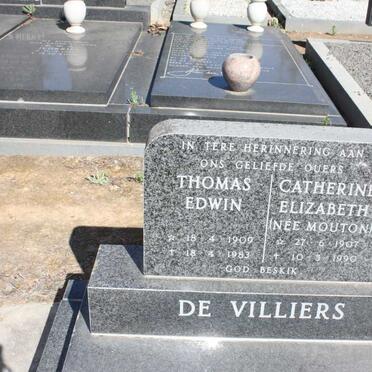 VILLIERS Thomas Edwin, de 1909-1983 &amp; Catherine Elizabeth MOUTON 1907-1990