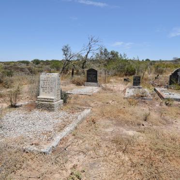 Western Cape, PIKETBERG district, Velddrif, Woesteheuvel 121, Soutkloof, farm cemetery