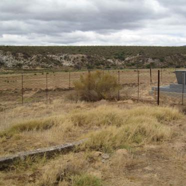 Western Cape, PIKETBERG district, Eendekuil, Tweekuilen 44, farm cemetery