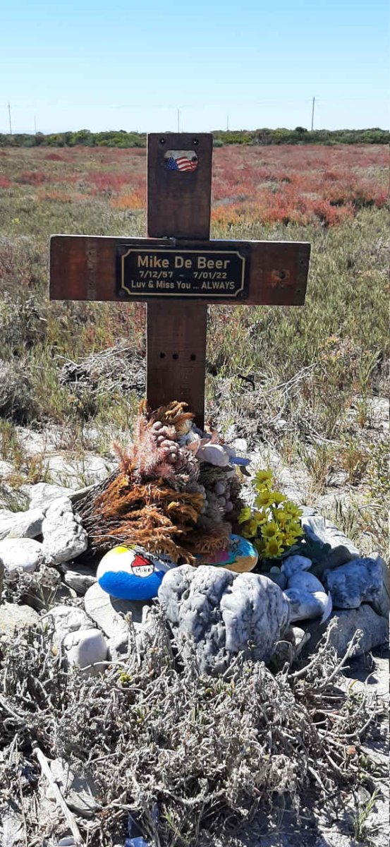 BEER Mike, de 1957-2022