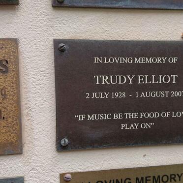 ELLIOT Trudy 1928-2007