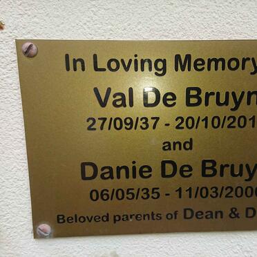 BRUYN Danie, de 1935-2000 & Val 1937-2013