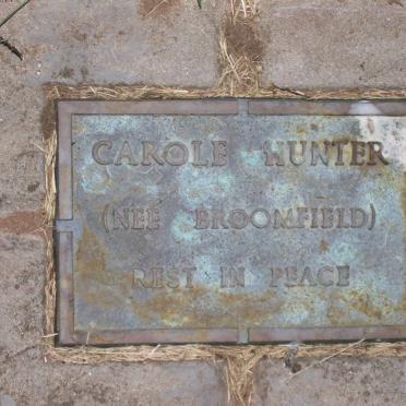 HUNTER Carole nee BROOMFIELD