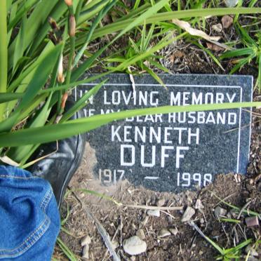 DUFF Kenneth 1917-1998