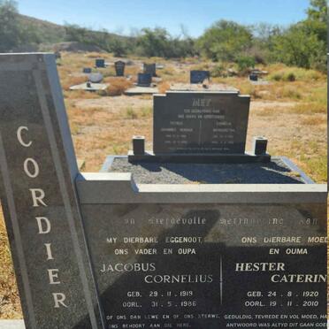CORDIER Jacobus Cornelius 1919-1986 & Hester Caterina 1920-2010_01