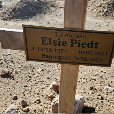 PIEDT Elsie 1974-2021