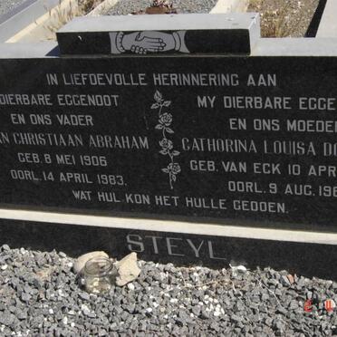 STEYL Johan Christiaan Abraham 1906-1983 &amp; Cathorina Louisa Dolphina VAN ECK 1899-1962