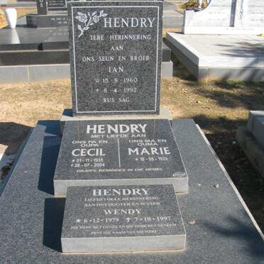 HENDRY Cecil 1935-2004 &amp; Marie 1939- :: HENDRY Ian 1960-1992 :: HENDRY Wendy 1979-1997