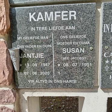 KAMFER Jantjie 1947-2020 &amp; Susan JACOBS 1951-