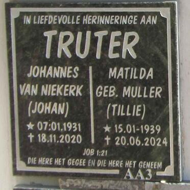 TRUTER Johannes van Niekerk 1931-2020 & Matilda MULLER 1939-2024