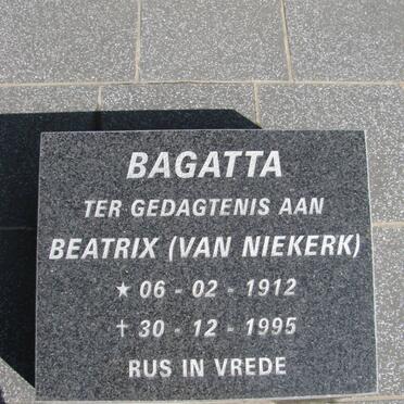 NIEKERK Schalk Willem, van 1877-1941 &amp; Jacoba J. LAUBSCHER 1882-1947 :: BAGATTA Beatrix nee VAN NIEKERK 1912-1995