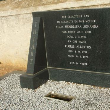 THIART Floris Albertus 1897-1976 &amp; Alida Hendrieka Johanna SMITH 1900-1974