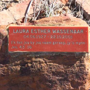 WASSENAAR Laura Esther 1927-2001