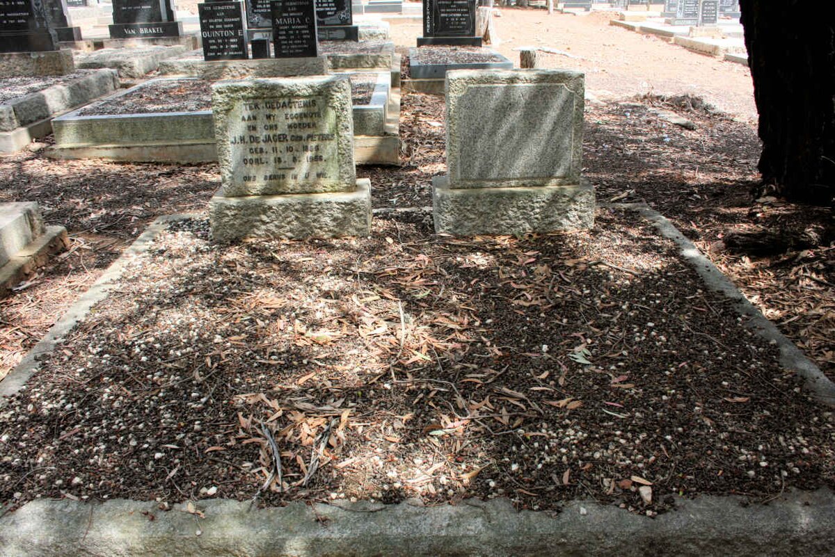 JAGER Johannes Izak, de 1884-1978 &amp; J.H. PIETERS 1885-1956