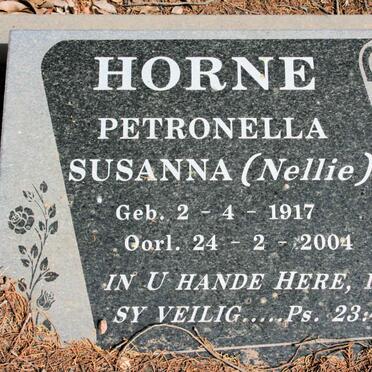 HORNE Petronella Susanna 1917-2004